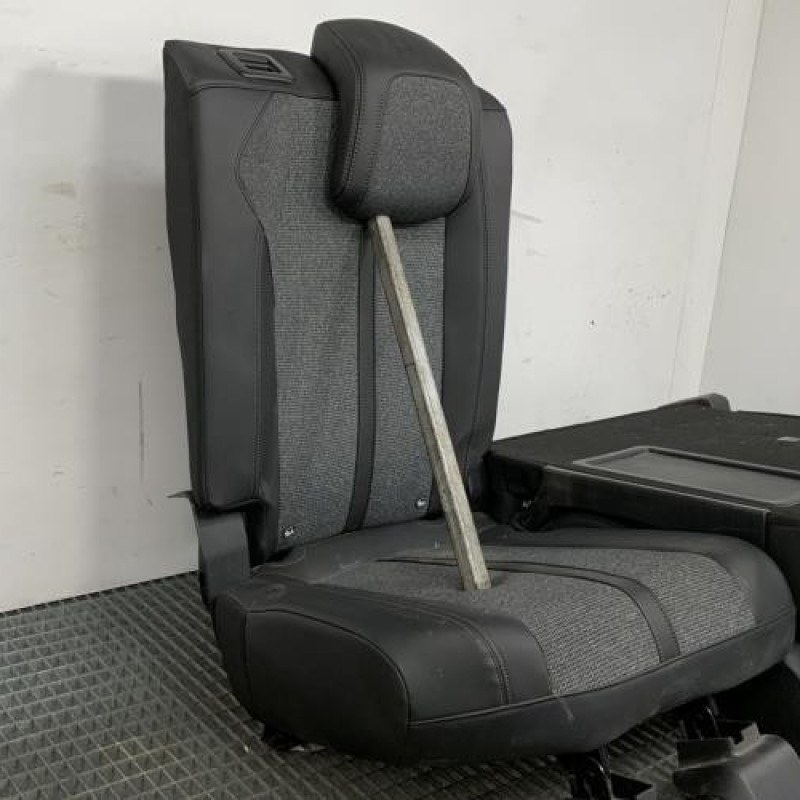 Siege arriere gauche PEUGEOT 3008 2 Photo n°3