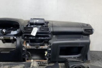 Planche de bord complete TOYOTA PROACE 3 CITY Photo n°1