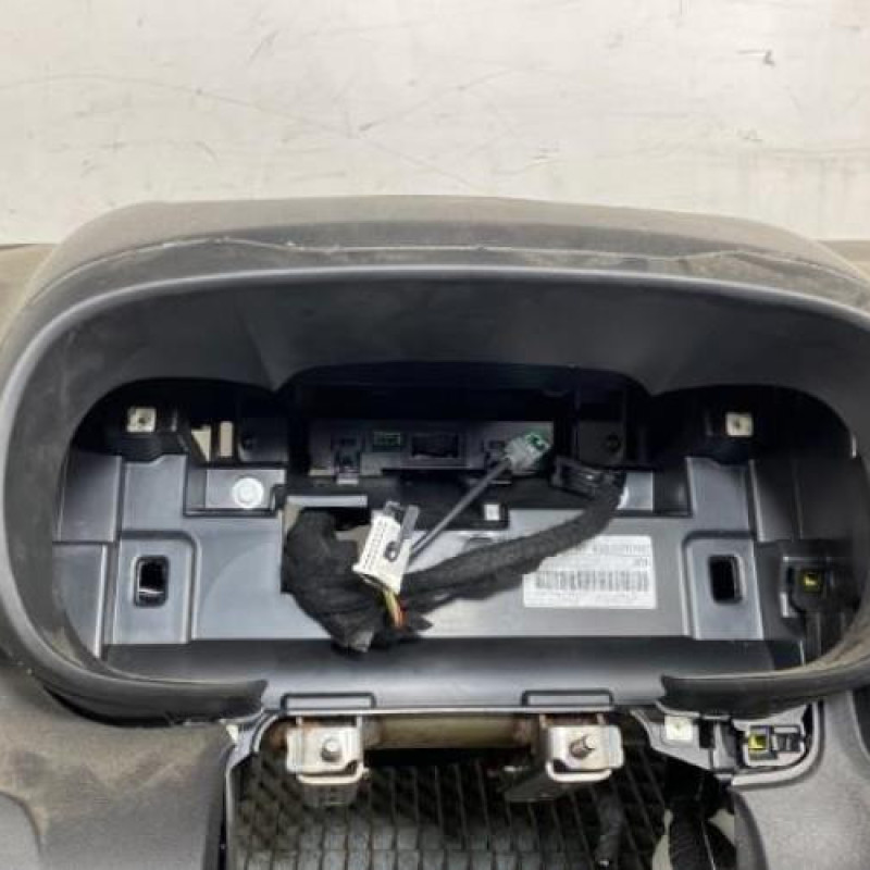 Planche de bord complete TOYOTA PROACE 3 CITY Photo n°5