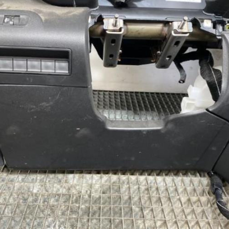 Planche de bord complete TOYOTA PROACE 3 CITY Photo n°6