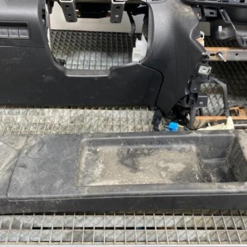 Planche de bord complete TOYOTA PROACE 3 CITY Photo n°12