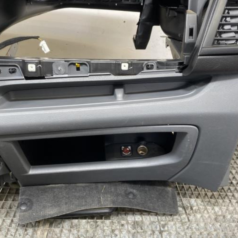 Planche de bord complete OPEL VIVARO 3 Photo n°3