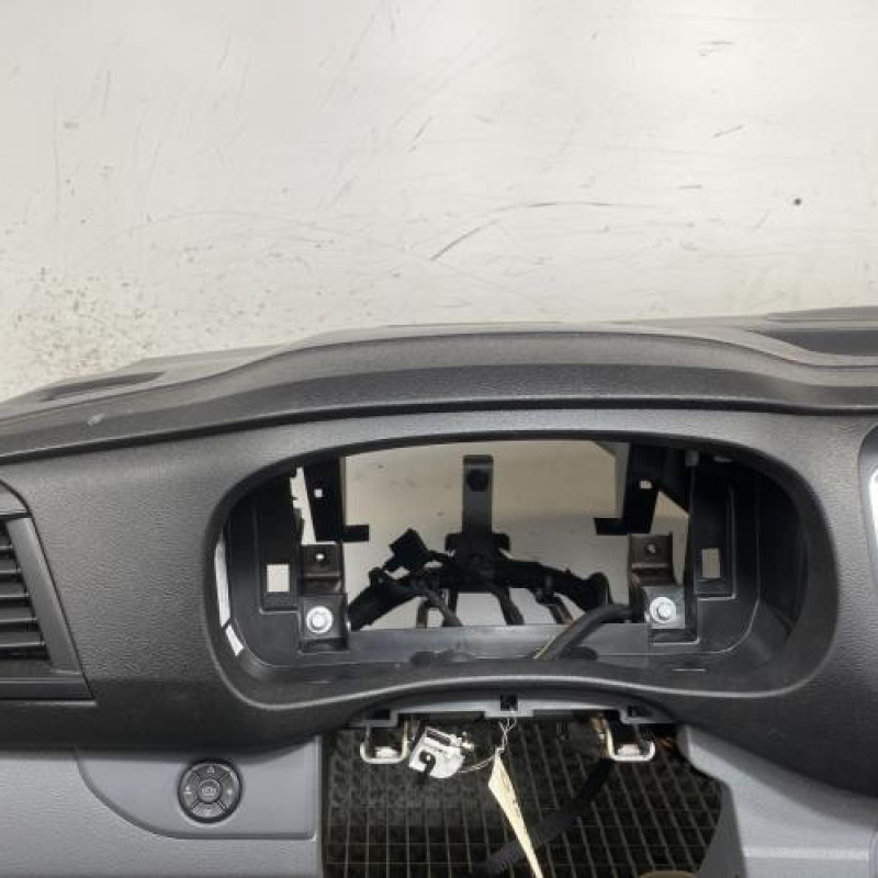 Planche de bord complete OPEL VIVARO 3 Photo n°9