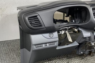Planche de bord complete OPEL VIVARO 3