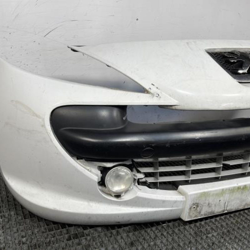 Pare choc avant PEUGEOT 207 Photo n°3