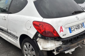 Pare choc avant PEUGEOT 207