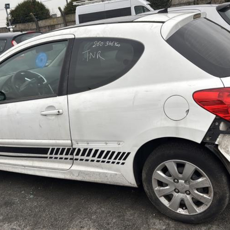 Pare choc avant PEUGEOT 207 Photo n°16