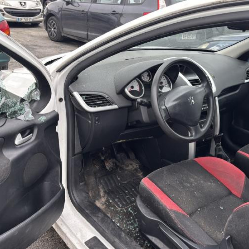 Pare choc avant PEUGEOT 207 Photo n°18