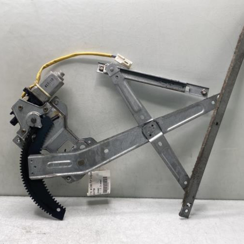 Leve vitre electrique avant gauche HYUNDAI MATRIX Photo n°5