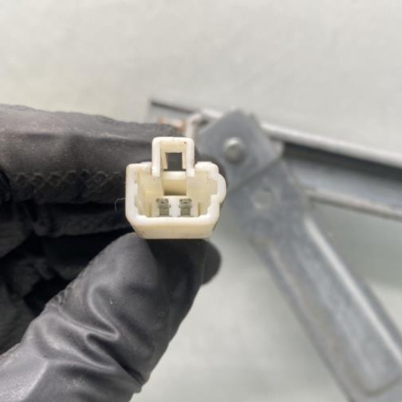 Leve vitre electrique avant gauche HYUNDAI MATRIX Photo n°7