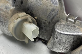 Anti brouillard arriere PEUGEOT 208 1