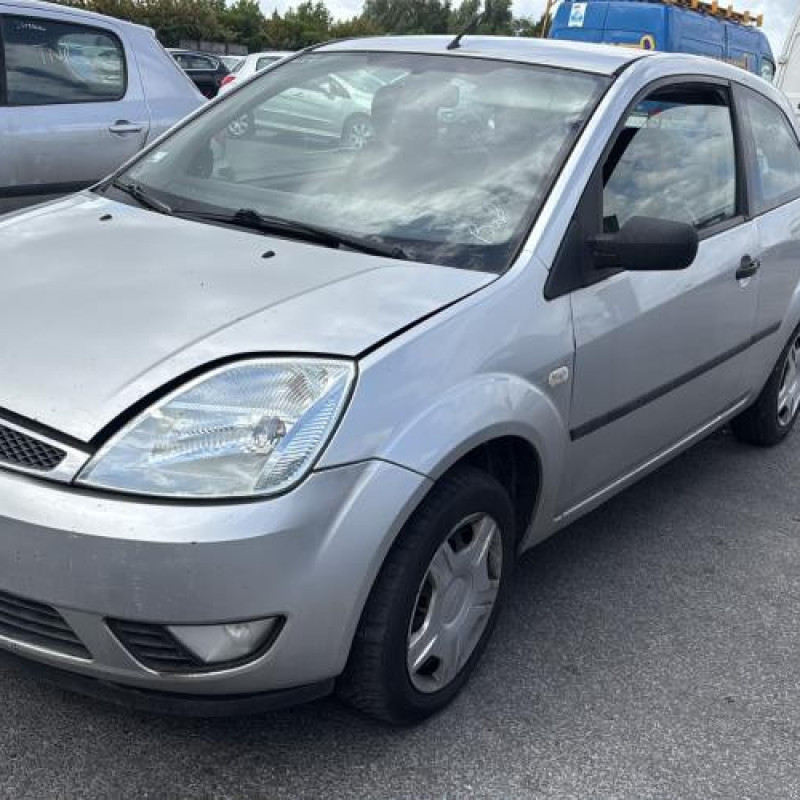 Pare choc avant FORD FIESTA 5 Photo n°8