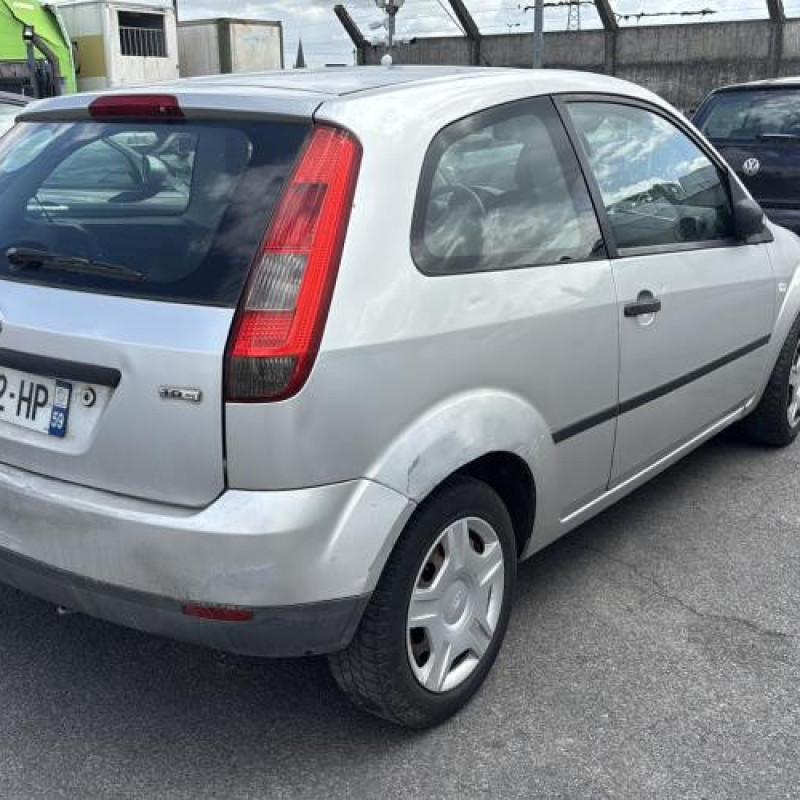 Pare choc avant FORD FIESTA 5 Photo n°10