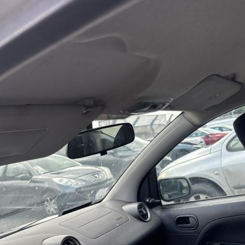 Pare choc avant FORD FIESTA 5 Photo n°19