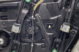 Leve vitre electrique avant gauche MERCEDES CLASSE A 176