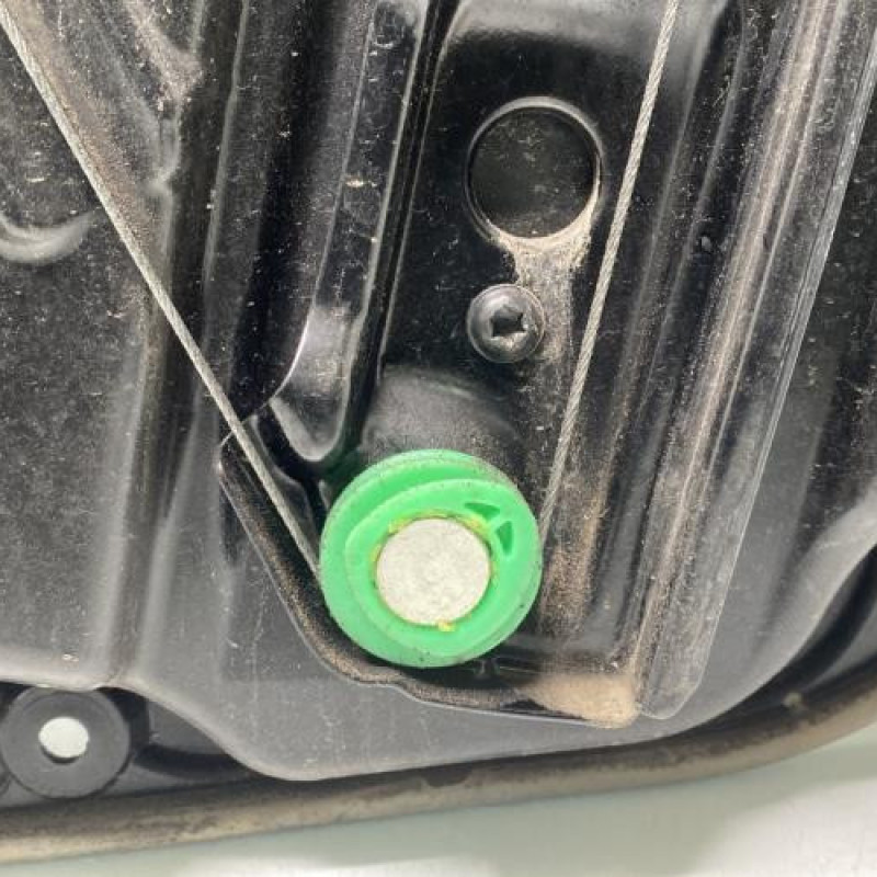 Leve vitre electrique avant gauche MERCEDES CLASSE A 176 Photo n°8