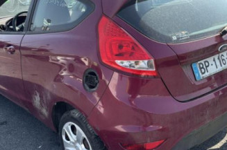 Pare choc arriere FORD FIESTA 6