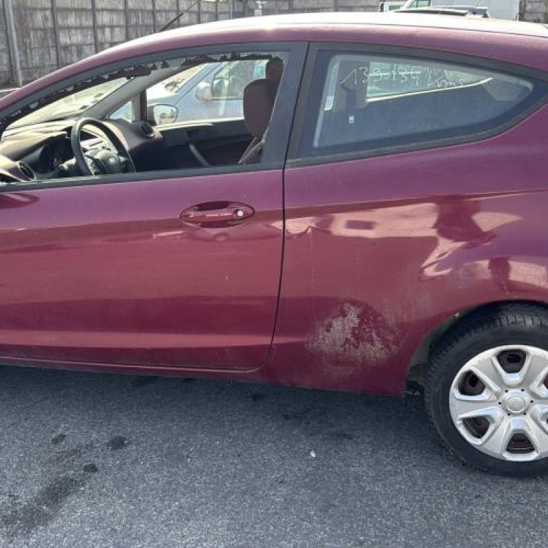 Pare choc arriere FORD FIESTA 6 Photo n°12