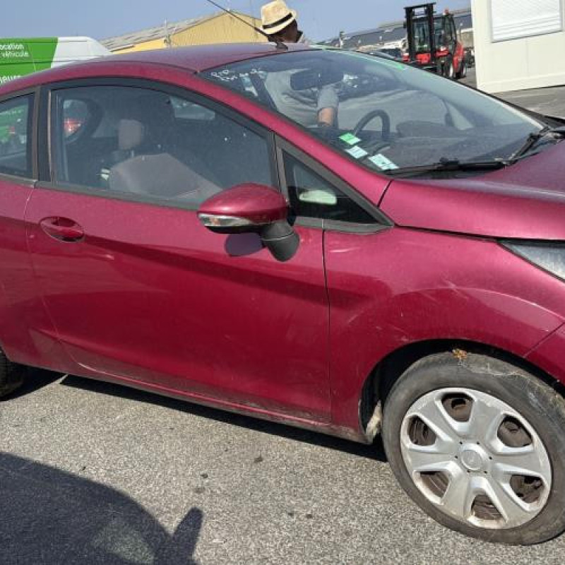 Pare choc arriere FORD FIESTA 6 Photo n°13