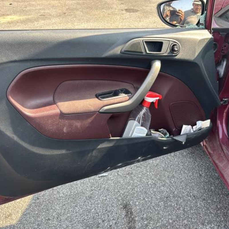 Pare choc arriere FORD FIESTA 6 Photo n°15