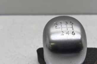 Pommeau de vitesses PEUGEOT 208 1 Photo n°1