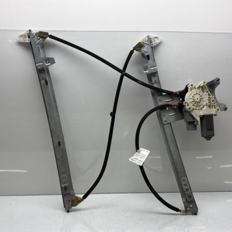 Leve vitre electrique avant gauche CITROEN XSARA PICASSO Photo n°1