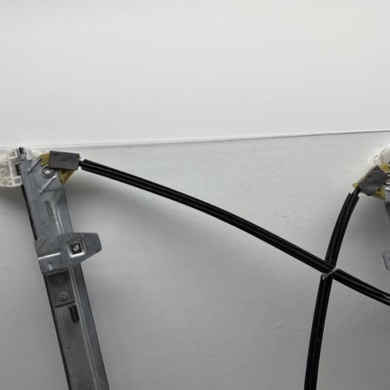 Leve vitre electrique avant gauche CITROEN XSARA PICASSO Photo n°2