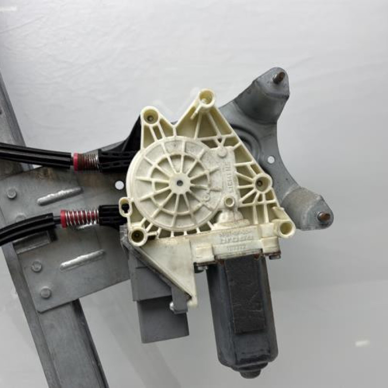 Leve vitre electrique avant gauche CITROEN XSARA PICASSO Photo n°4