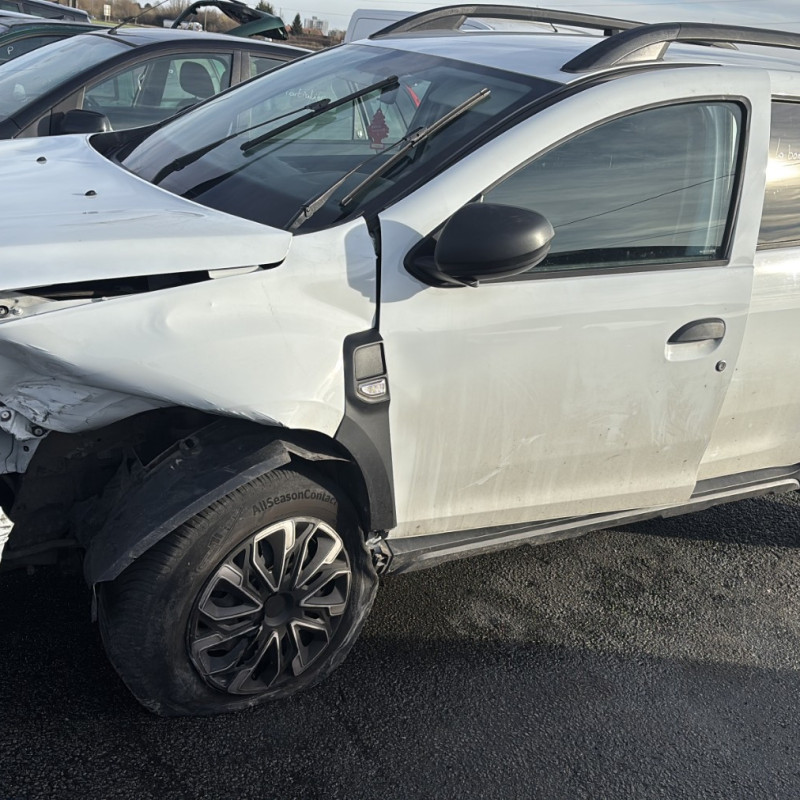 DACIA DUSTER 2 PHASE 1 1.5 BLUE DCI - 8V TURBO Photo n°12