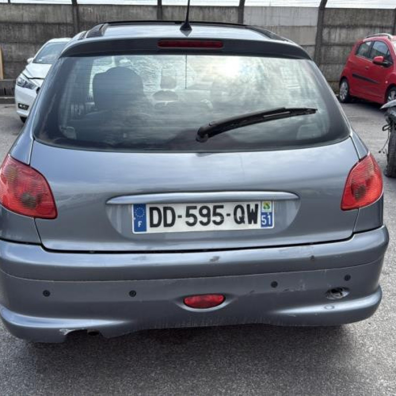 Aile avant gauche PEUGEOT 206 Photo n°9