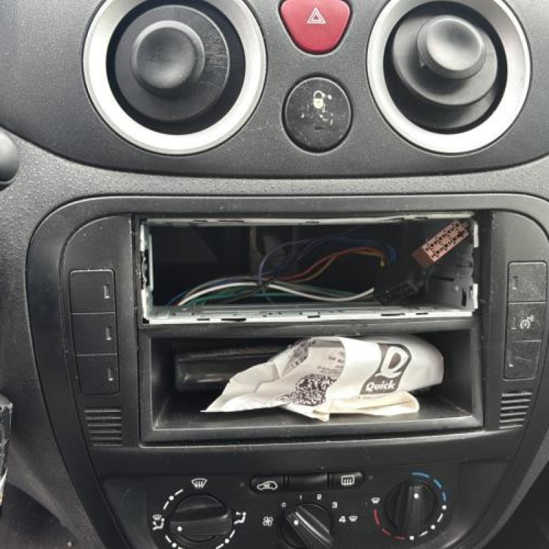 Calandre CITROEN C3 1 Photo n°19