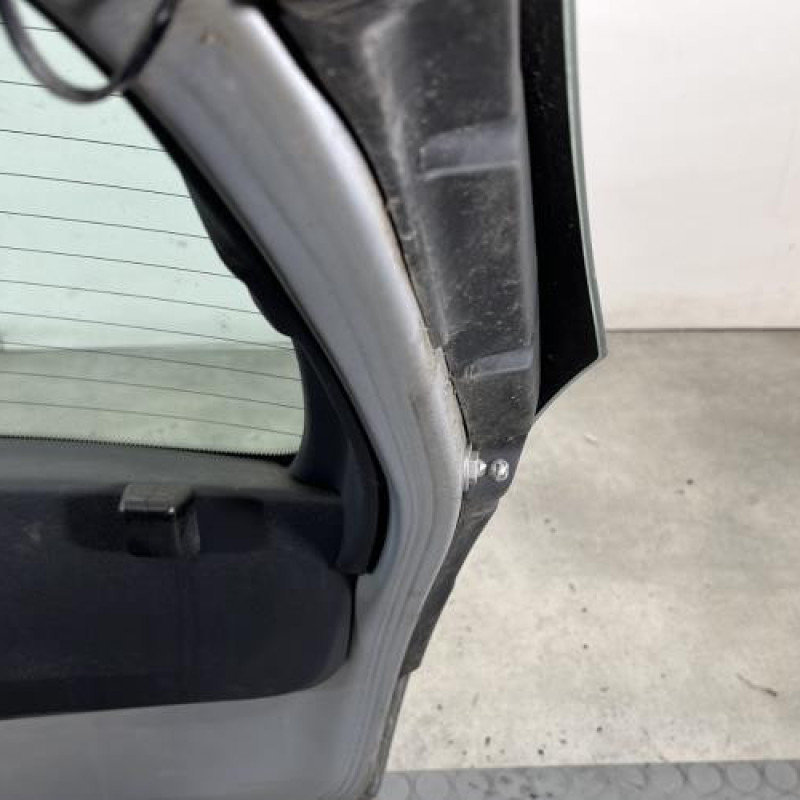 Malle/Hayon arriere CITROEN C3 1 Photo n°8