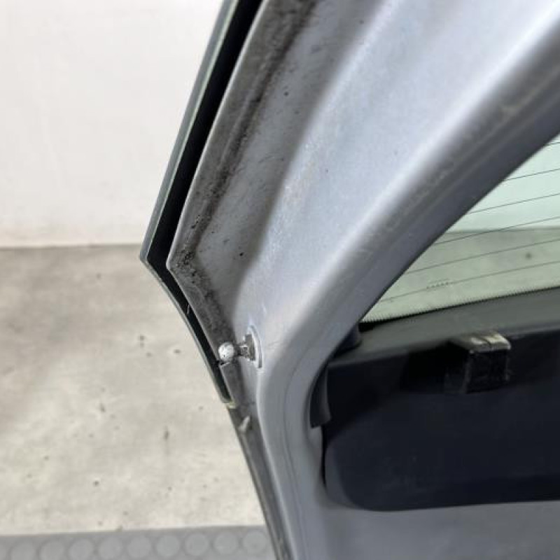 Malle/Hayon arriere CITROEN C3 1 Photo n°9