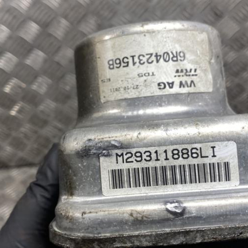 Pompe de direction VOLKSWAGEN POLO 5 Photo n°5