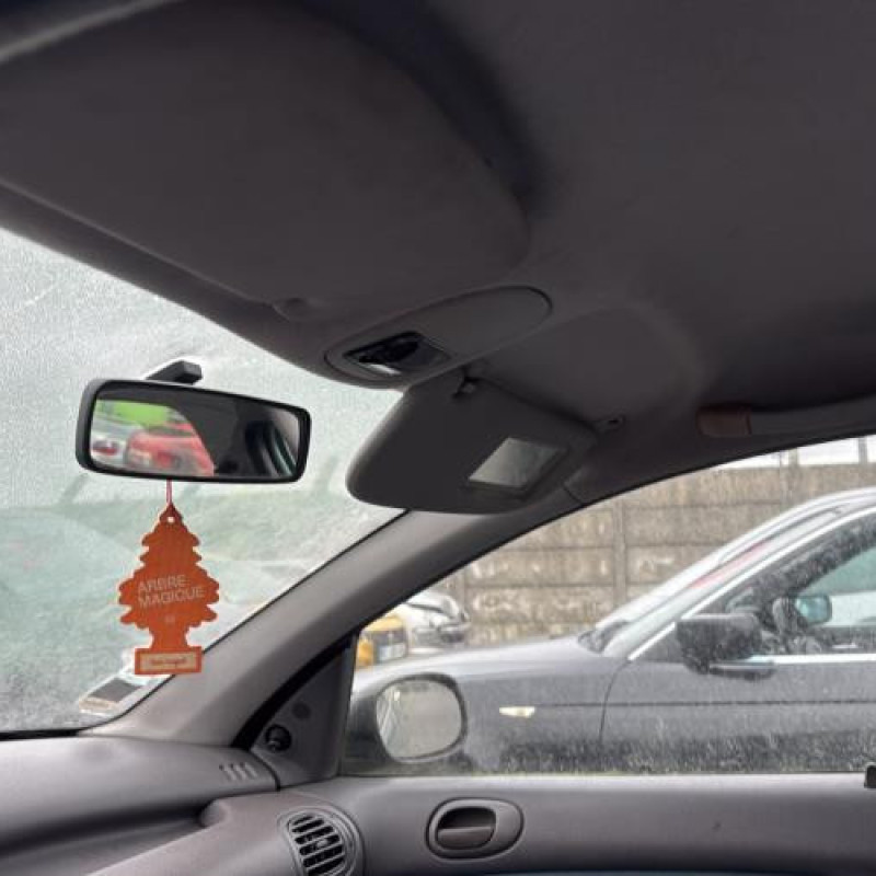 Aile avant droit PEUGEOT 206 Photo n°18