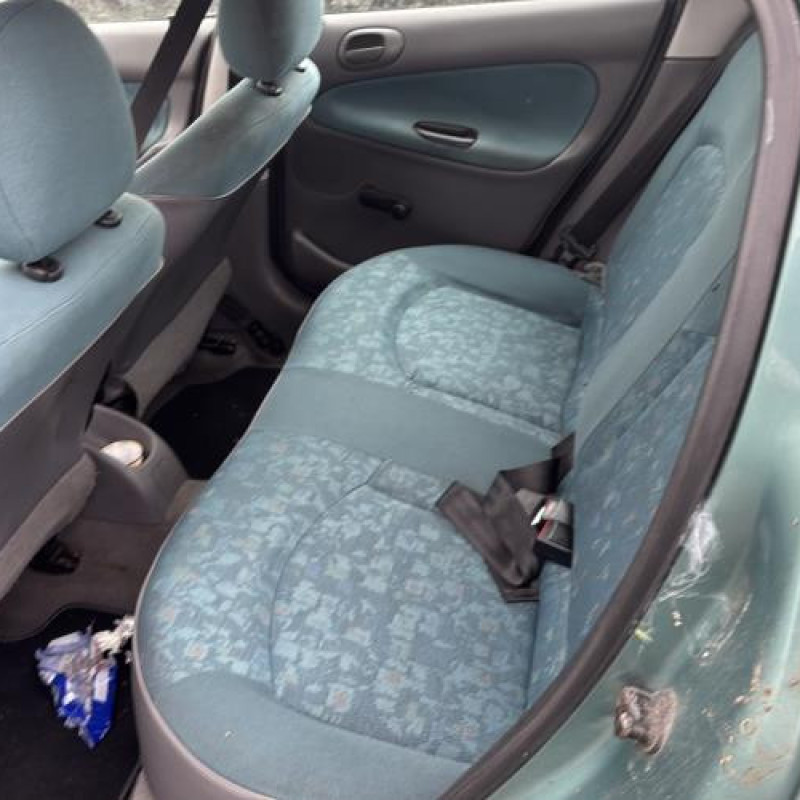 Pare choc arriere PEUGEOT 206 Photo n°17