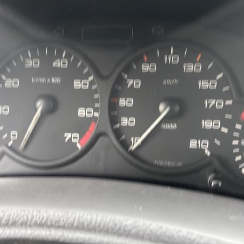 Pare choc arriere PEUGEOT 206 Photo n°20