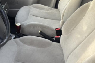 Calandre CITROEN C3 1