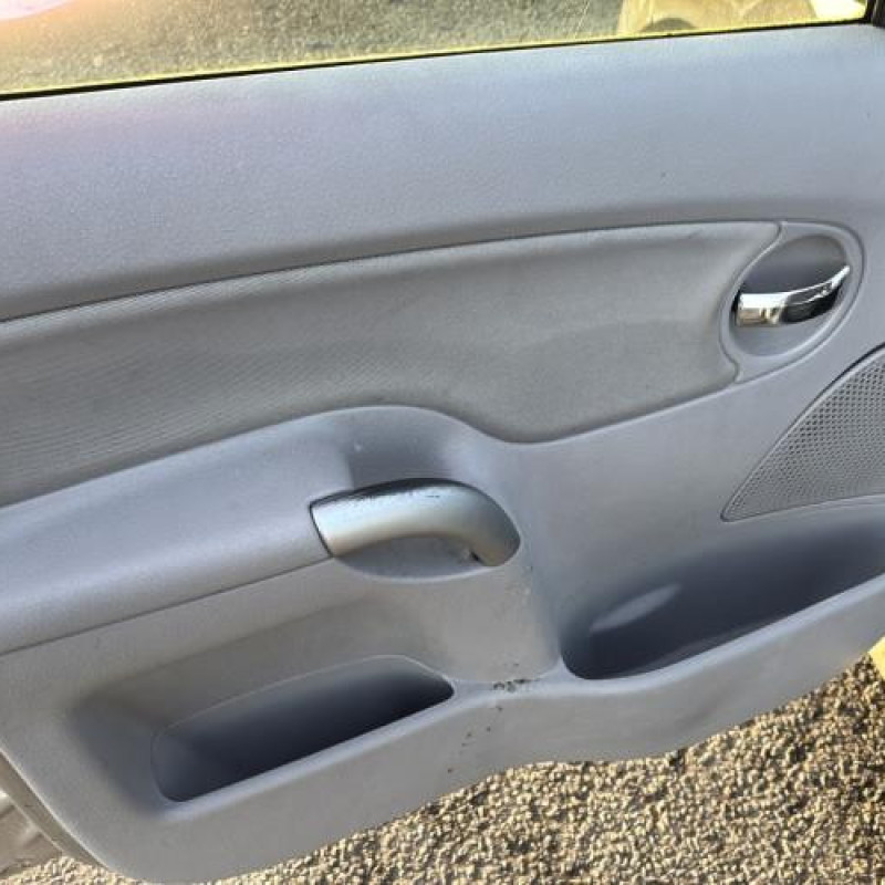 Pare choc arriere CITROEN C3 1 Photo n°15