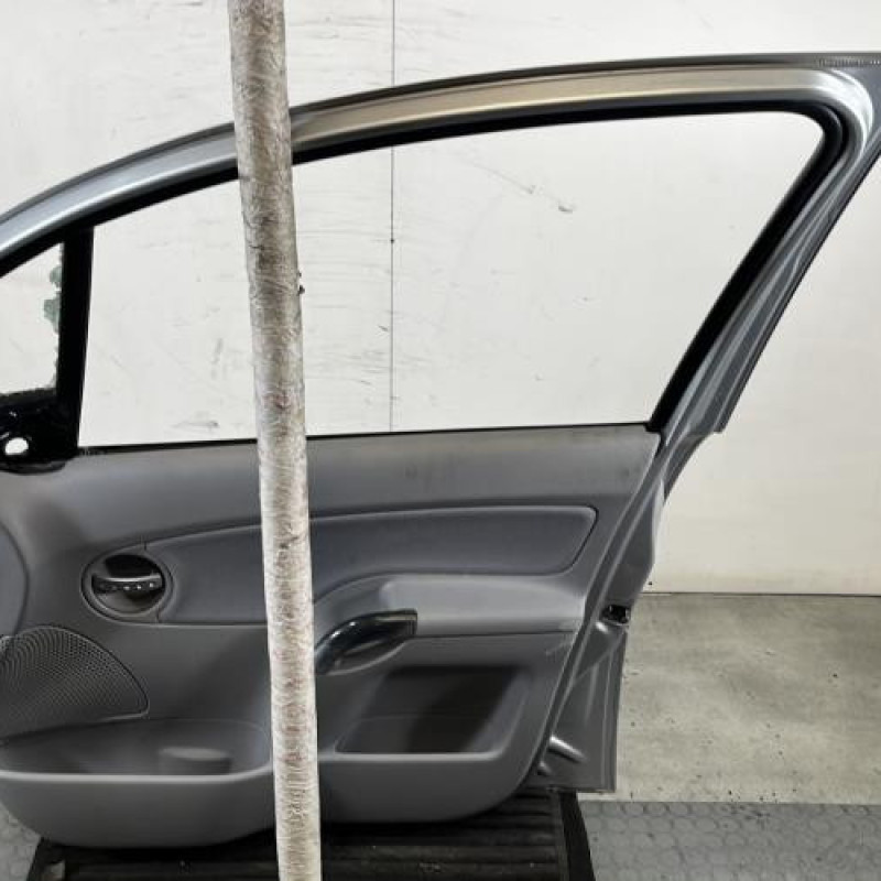 Porte avant droit CITROEN C3 1 Photo n°8