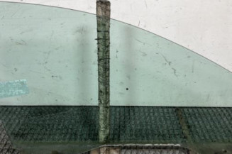 Vitre avant gauche PEUGEOT 206