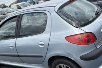 Vitre avant gauche PEUGEOT 206