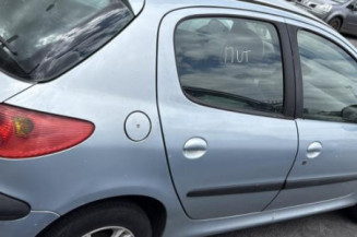 Vitre avant gauche PEUGEOT 206