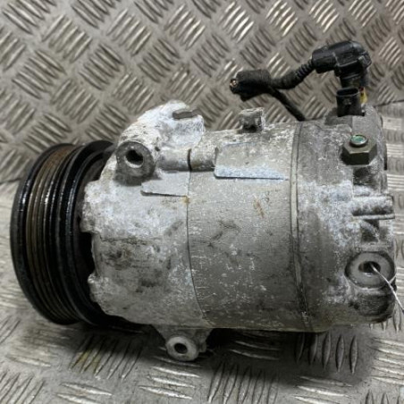 Compresseur clim OPEL ASTRA J Photo n°1