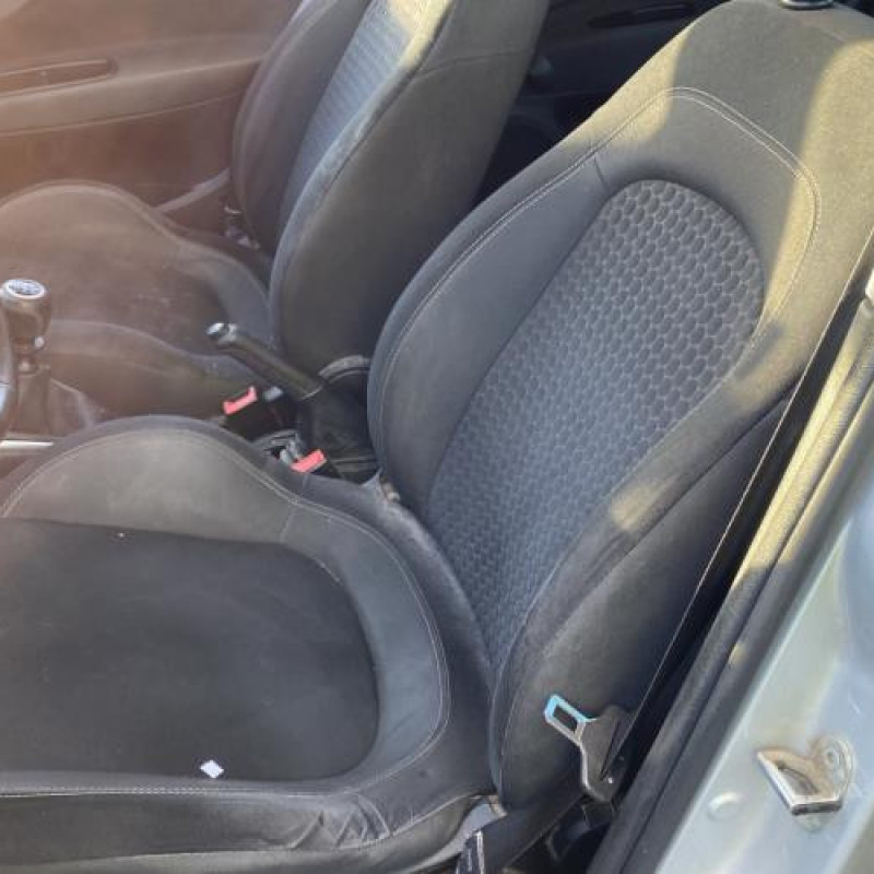 Compresseur clim FIAT PUNTO 3 Photo n°15