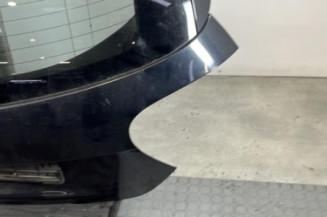 Malle/Hayon arriere MERCEDES CLASSE A 176