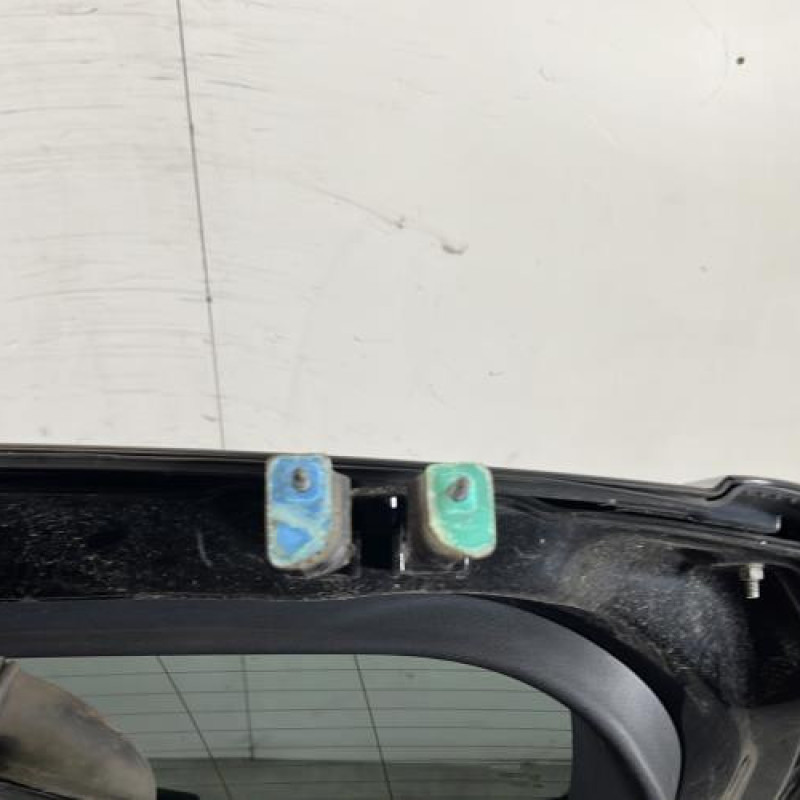 Malle/Hayon arriere MERCEDES CLASSE A 176 Photo n°7