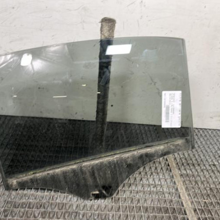 Vitre arriere gauche MERCEDES CLASSE A 176 Photo n°1