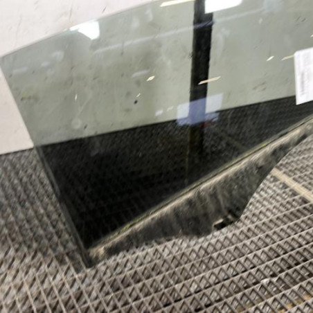 Vitre arriere gauche MERCEDES CLASSE A 176