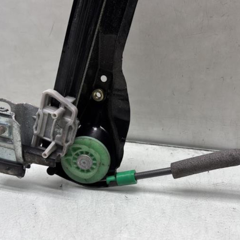 Leve vitre electrique avant gauche FORD FOCUS 1 Photo n°3